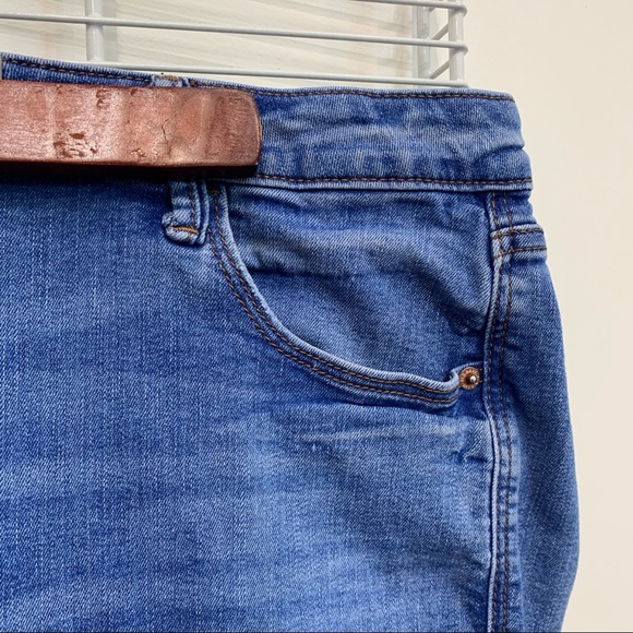 Soft Blue Jeans with Cutoff Ankle - Picture 2 of 3